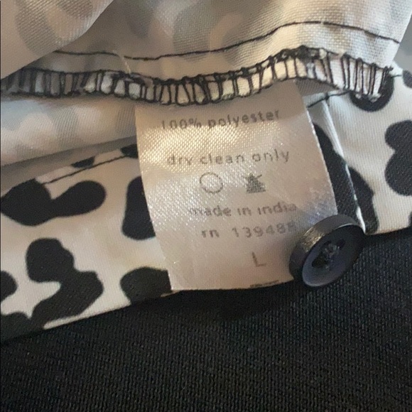 White Cheetah print button down shirt - Picture 2 of 2